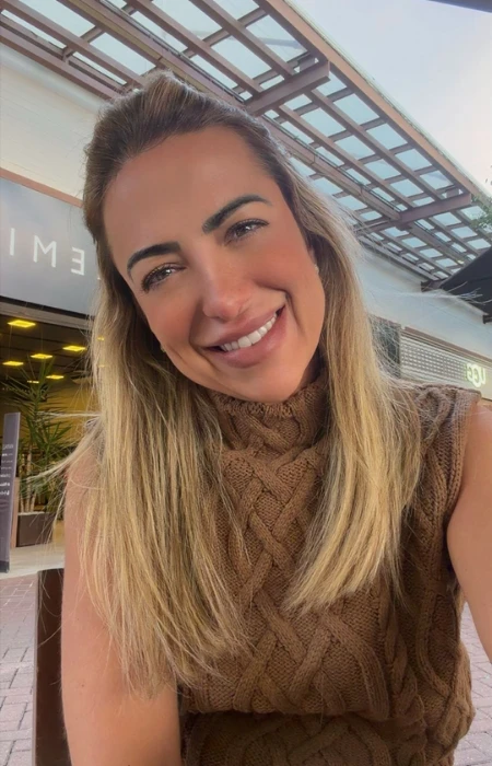 Vivian Araújo